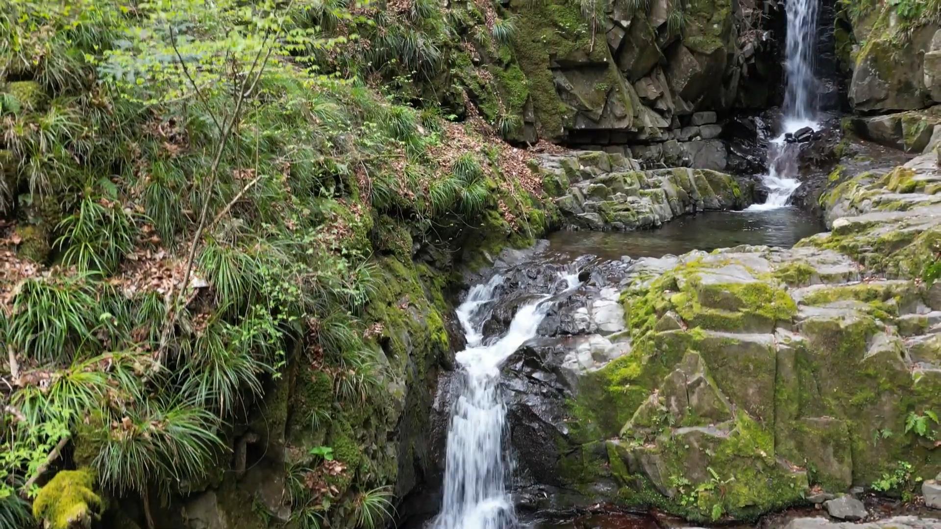 パワースポット！？神聖な滝【九頭竜の滝】 ～東京都桧原村～Drone footage of waterfalls in Japan