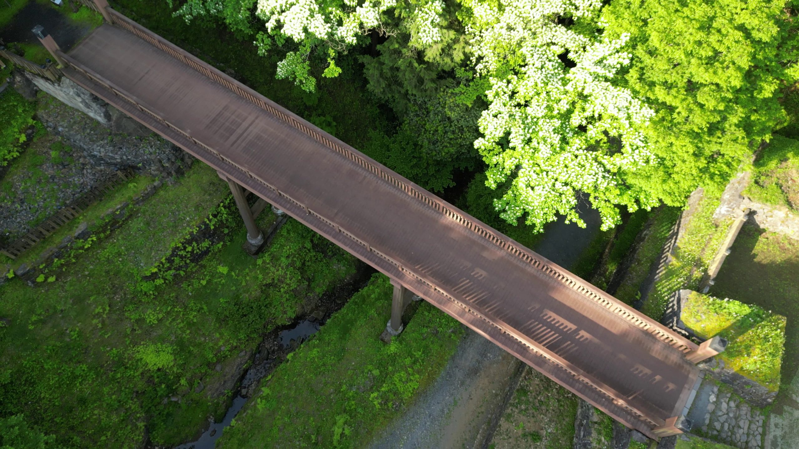 曳橋をドローンで空撮