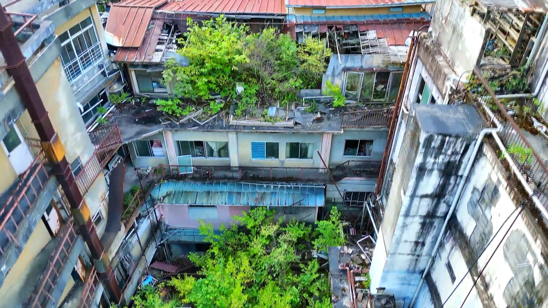 今も残る日本バブル時代の負の遺産【鬼怒川ホテル廃墟群】Drone video of abandoned hotels in Japan