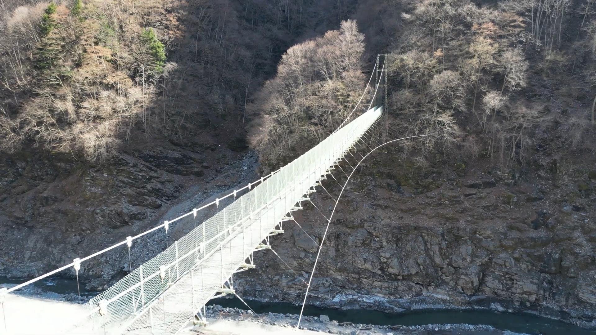 【秩父湖吊り橋】～老朽化がかなり進んでしまった長い吊り橋～　ドローン空撮しました。Drone Video「Lake Chichibu Suspension Bridge」