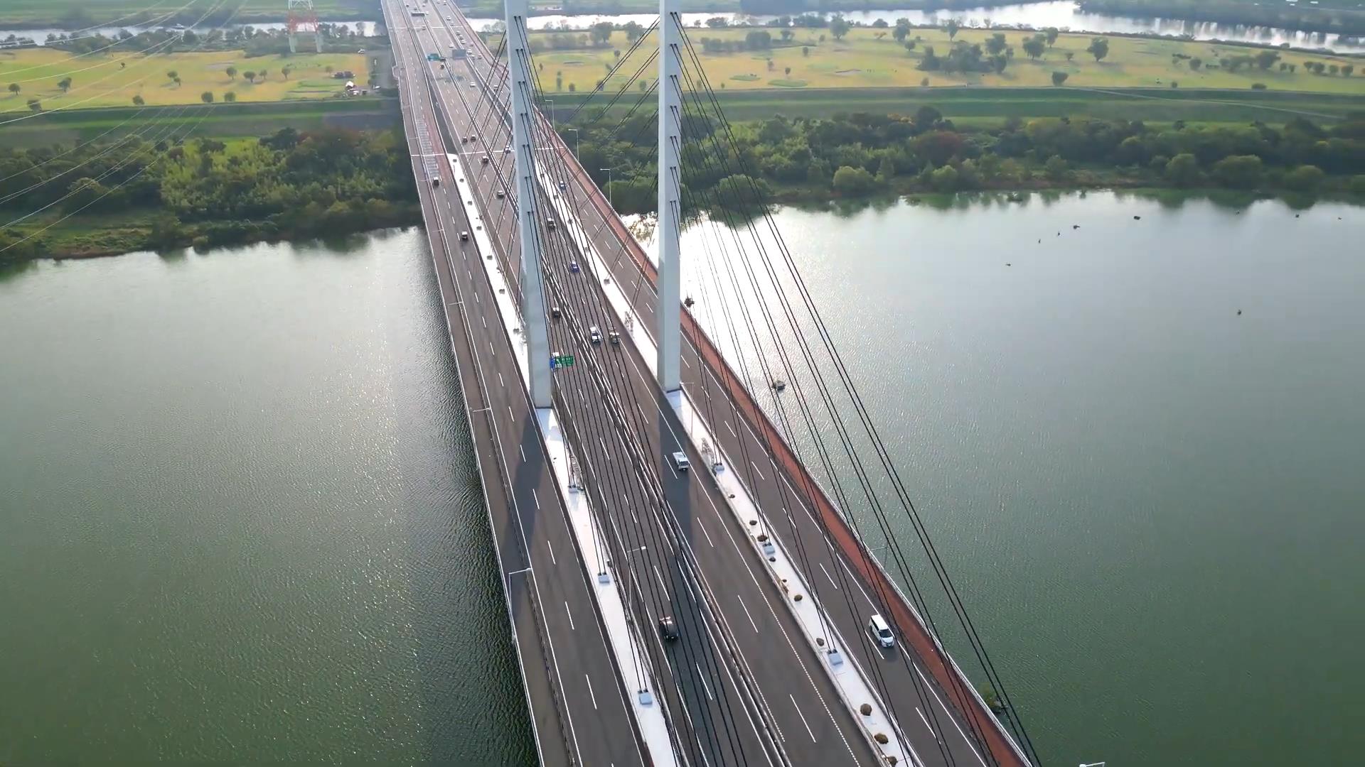 【幸魂大橋】ドローン映像～外環道と国道298号線の通る景観素晴らしい橋～ A highway bridge with a beautiful view of Japan