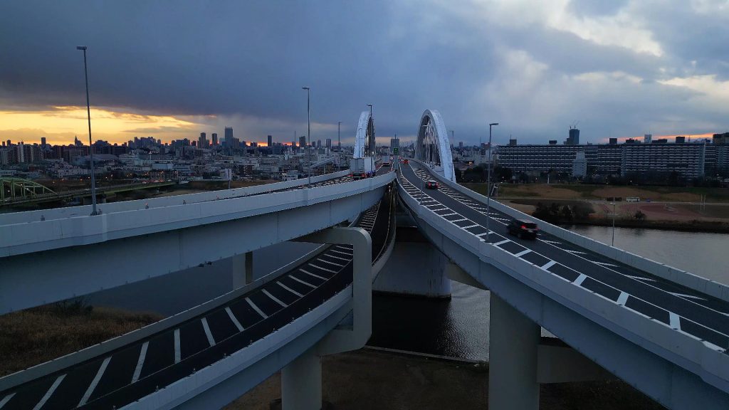 写真家にも人気の撮影スポット「五色桜大橋」